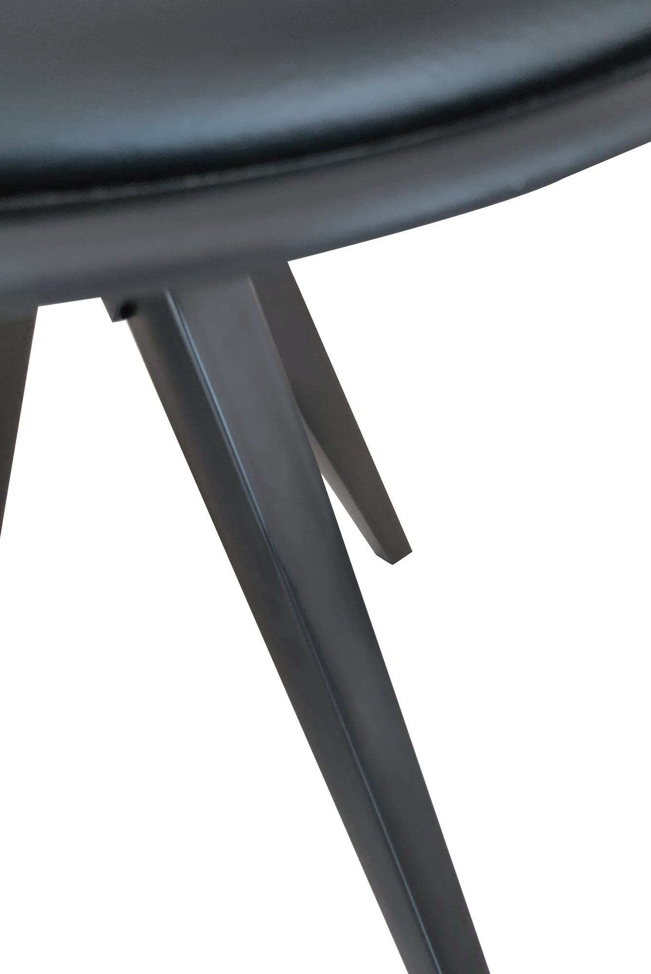 Esszimmerstuhl 2er Set Kira / Kunstoff, Kunstleder in schwarz oder weiß / Gestell Metall in Eiche-Optik foliert oder schwarz / Esszimmerstuhl / Wohnzimmerstuhl / bis 110 kg / B 48, H 86, T 55,5 cm