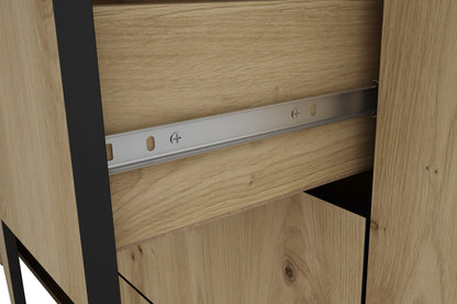 byLIVING Sideboard FARO / Artisan Eiche (Eiche-Optik) oder weiß, Absetzung in schwarz / Stollenoptik / 3 Türen und 3 Schubkästen / verstellbare Einlegeböden / viel Stauraum / Kommode / Anrichte / Maße: B 160, H 84, T 40 cm